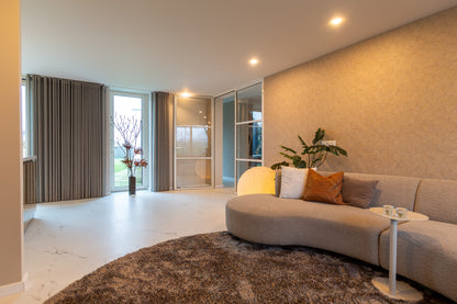 VRIJSTAANDE VILLA - VOLLEDIGE RENOVATIE EN UITBREIDING