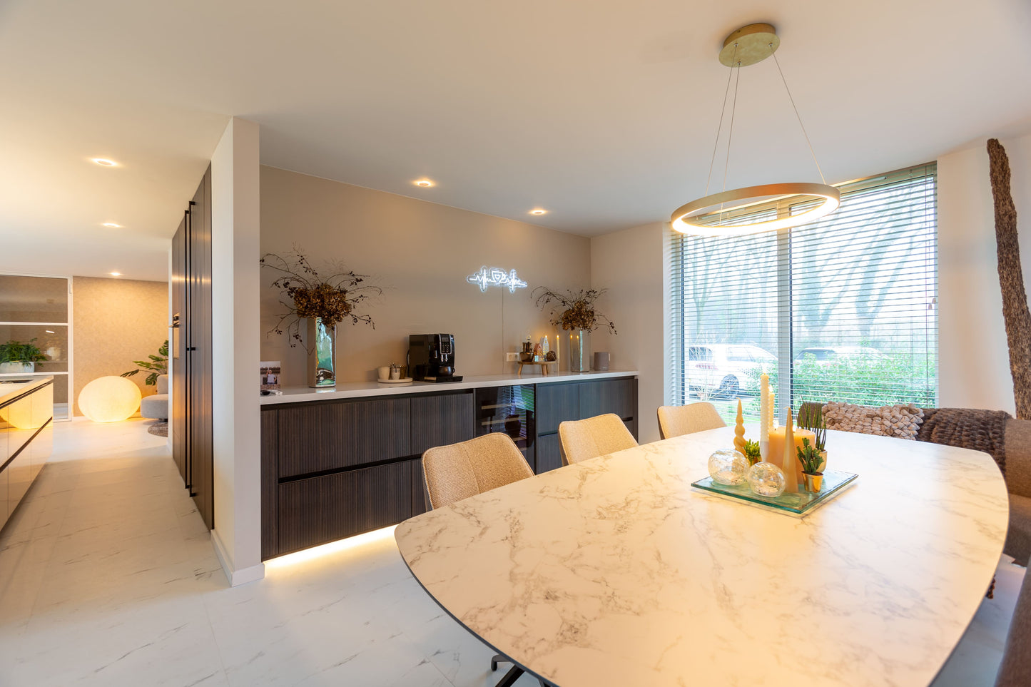 VRIJSTAANDE VILLA - VOLLEDIGE RENOVATIE EN UITBREIDING
